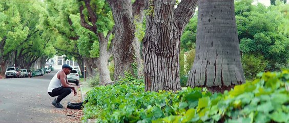 Bir Yıldız Doğuyor Orijinal Klip (2)