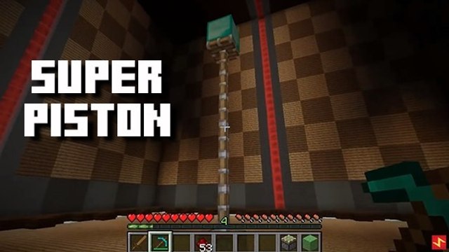 Minecraft : il créé un super piston capable de s'étendre à une hauteur vertigineuse !
