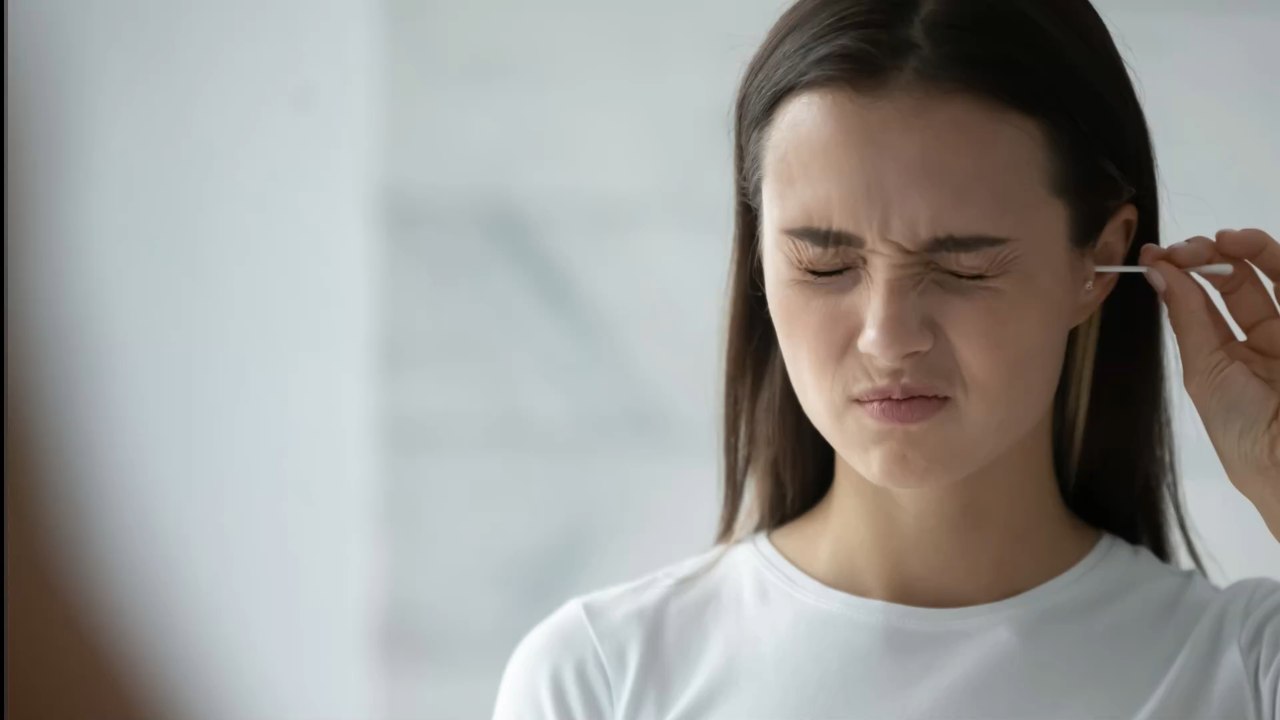 Combien de fois par semaine faut-il se laver les oreilles ? La réponse des ORL