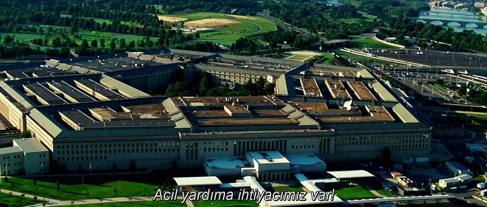 13 Saat: Bingazi'nin Gizli Askerleri - Türkçe Altyazılı Fragman (2)