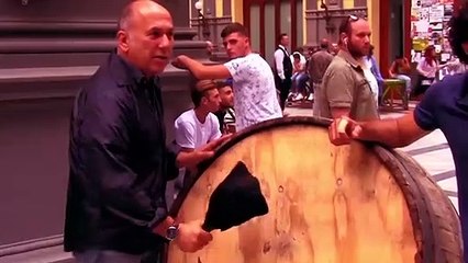 Napoli&#039;nin Sırrı Orijinal kamera arkası