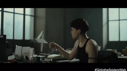 Örümcek Ağındaki Kız Orijinal Klip - Lisbeth&#039;s Past