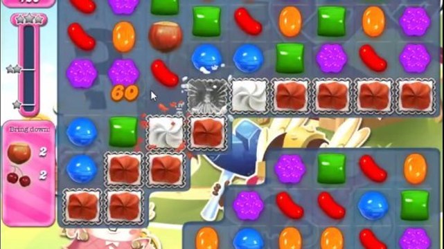 Candy Crush Saga niveau 796 : solution et astuces pour passer le level