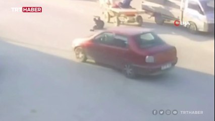 Karşıdan karşıya geçerken at çarptı