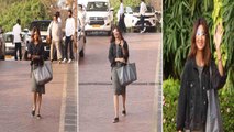Shilpa Shetty Taj Lands End Hotel से पैदल निकली बाहर,  दिखीं नाराज, Viral Video | FilmiBeat