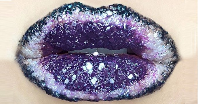 Les lèvres cristal : la nouvelle tendance qui fait le buzz sur Instagram