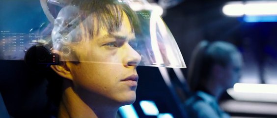 Valerian ve Bin Gezegen İmparatorluğu Orijinal Video klip (2)