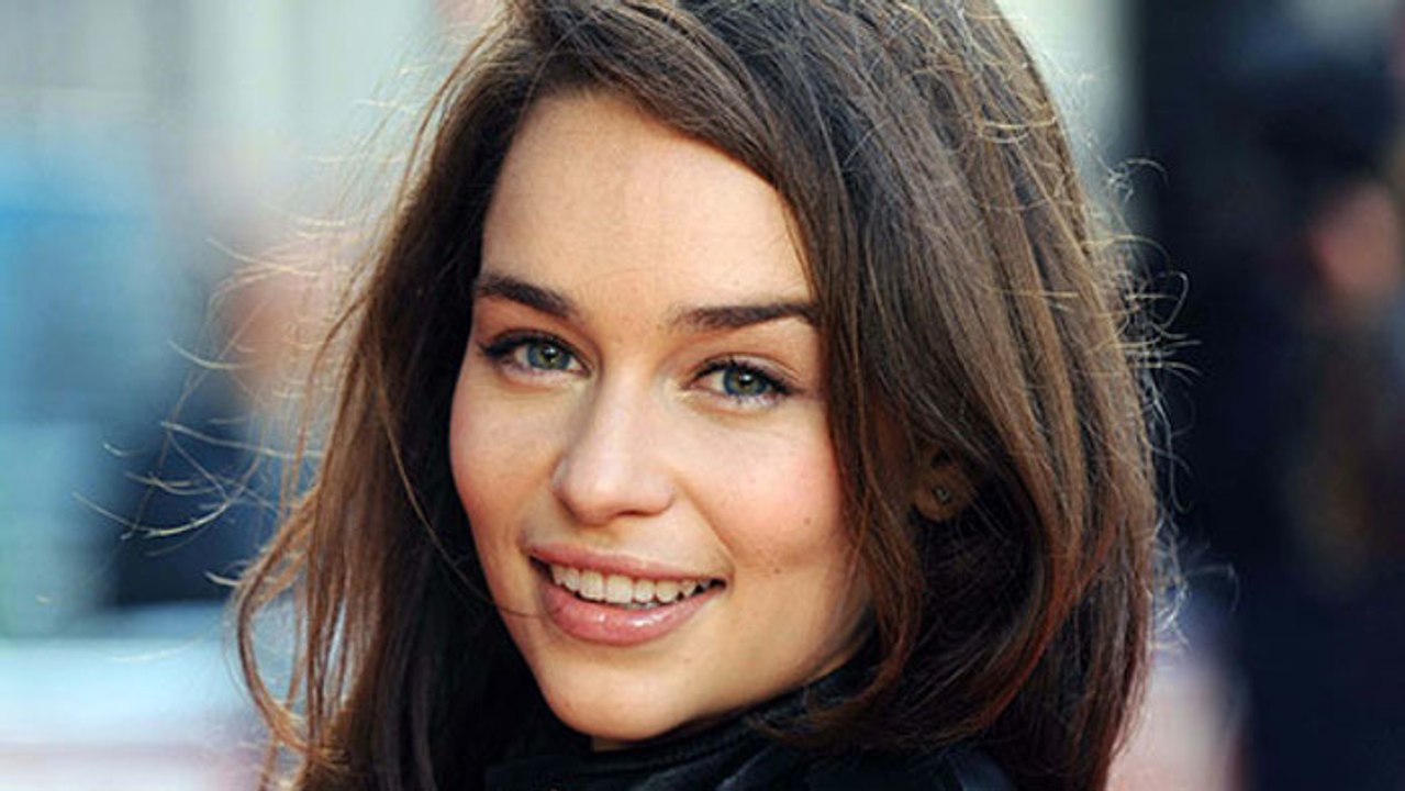 Emilia Clarke (Game of Thrones): Mit dieser erstaunlichen Regel sucht sie einen neuen Freund