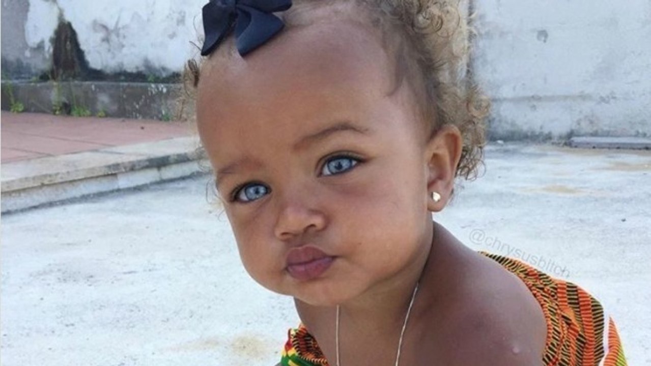 Sie finden ein extrem verändertes Foto ihrer Tochter im Internet