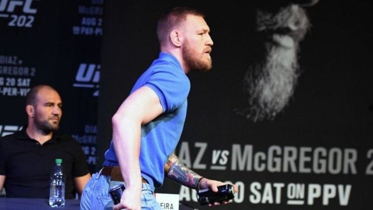 Sicherheitsmann verklagt Conor McGregor wegen Dosenwurf