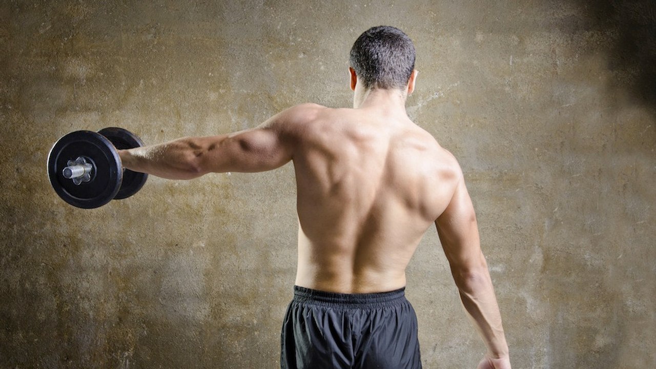 3 richtige Arten eure Schultern ohne Verletzungsgefahr zu trainieren