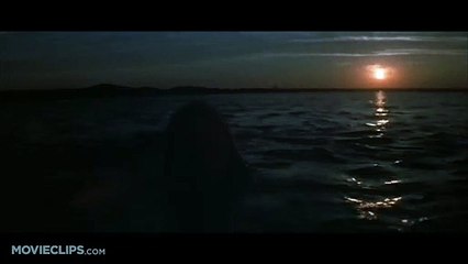 Jaws Orijinal Klip - Chrissie&#039;s Last Swim