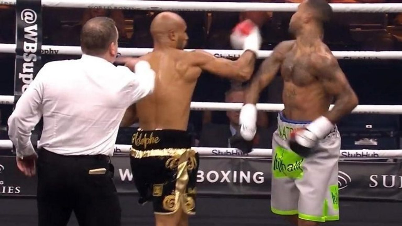 Boxer wird wegen illegalem „sucker punch“ disqualifiziert