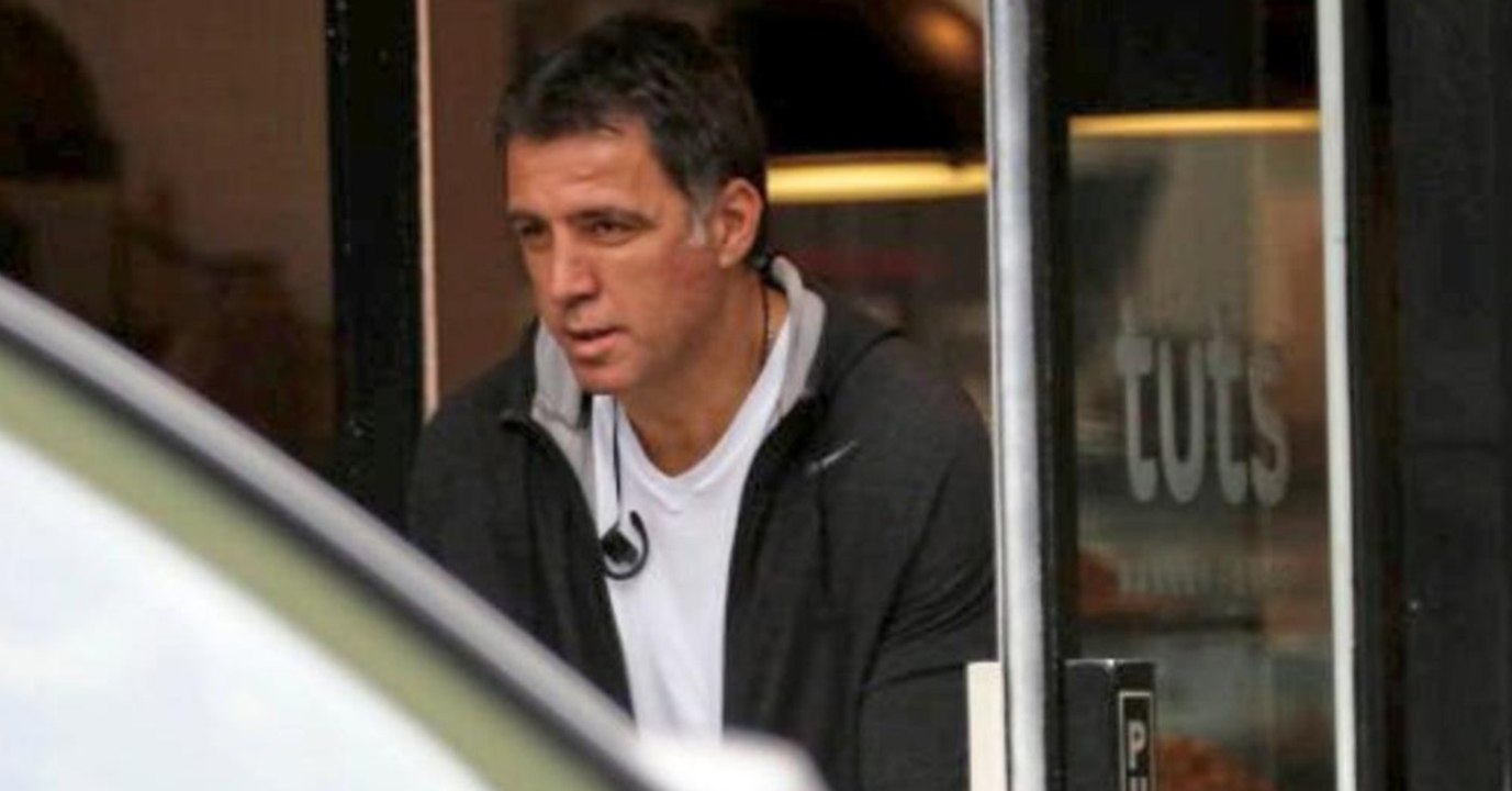 Von Erdogan vertrieben: Ex-Fußballstar aus der Türkei verkauft jetzt Kaffee