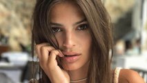 Emily Rataj­kowski macht Urlaub in Paris: Ihr Dekolleté bringt ihre Fans zum Schwitzen