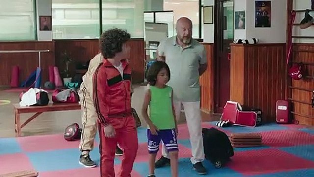 Sen Kiminle Dans Ediyorsun? Klip - Ayrılık