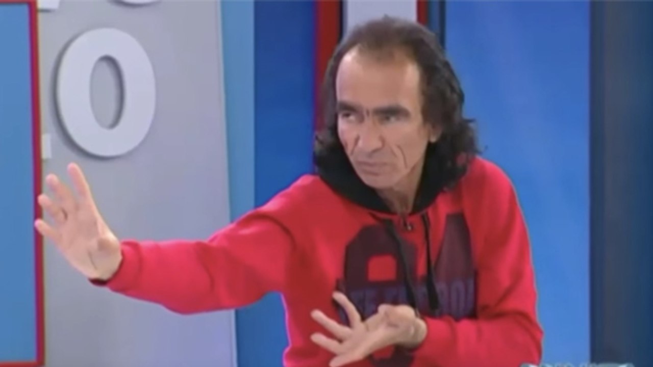 Griechischer Bruce-Lee-Nachahmer sorgt für Lacher im TV