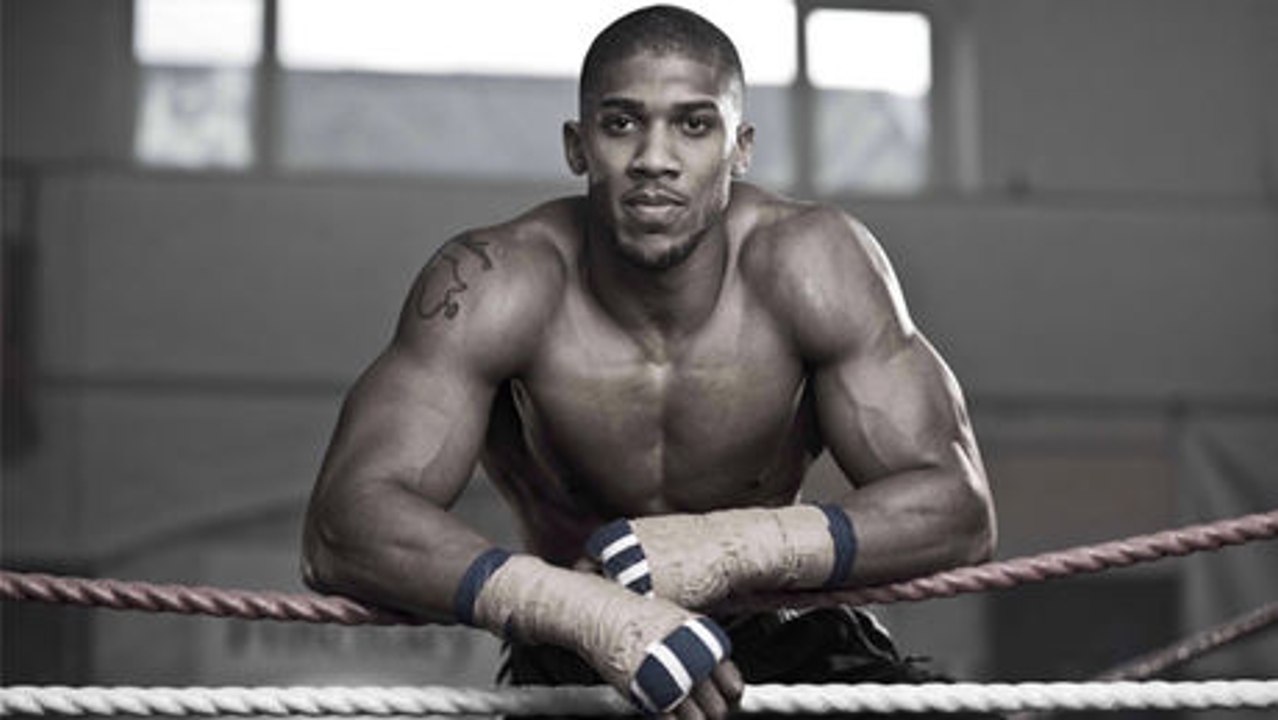 Anthony Joshua verrät, wie er Muskeln aufbaut, ohne Gewichte zu stemmen