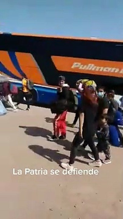 Chile importador de delincuencia: Buses llenos de inmigrantes ilegales para multiculturalizar Stgo