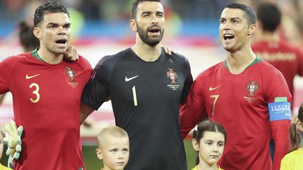 Cristiano Ronaldo hat ein seltsames Ritual beim Singen der Nationalhymne