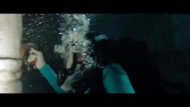 47 Metre Derinde: Kafes Orijinal Klip