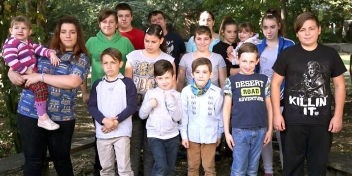 Armes Deutschland: Hartz-IV-Paar hat 14 Kinder und macht Zuschauer mit Ankündigung fassungslos!