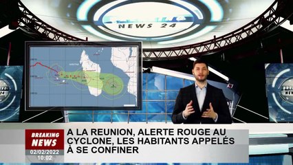 A La Réunion, alerte rouge ouragan, les habitants appellent à se limiter