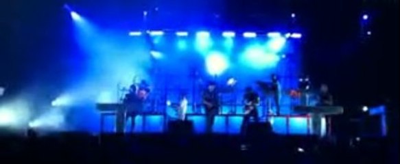 Mark Ronson reprend Back to Blak pour rendre hommage à Amy Winehouse
