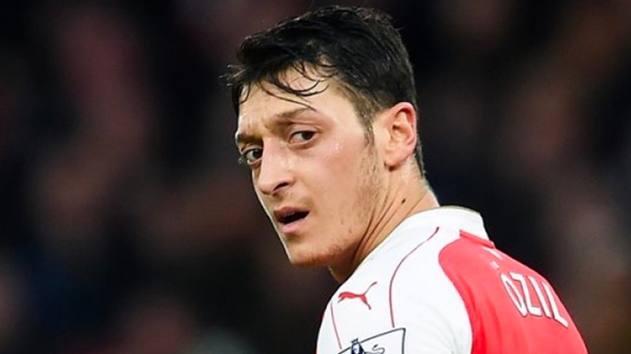 Krebs-nachricht erschüttert mesut Özil