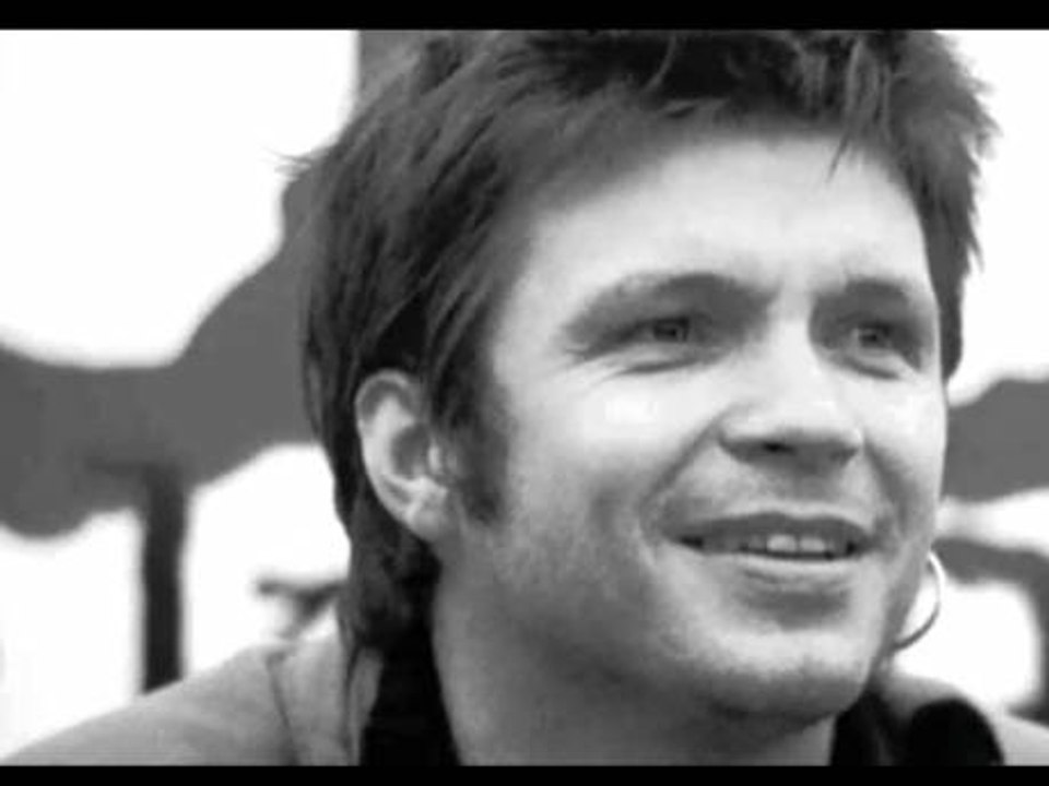 Bertrand Cantat : Dansez sous la tempête, son duo avec Souleymane Diamanka