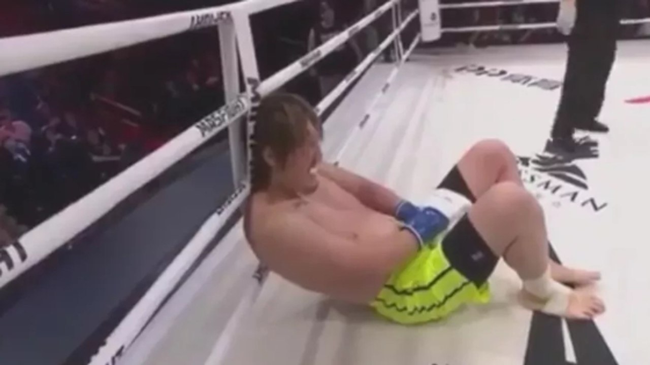 Kickboxen: Mönch Yi Long siegt mit unfassbarem TKO über Riesen Hong Man Choi