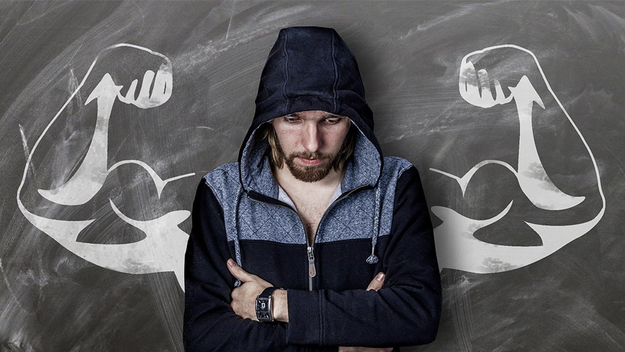 'Brustmuskeln zerreißen beim Bankdrücken': Sechs völlig falsche Aussagen über Krafttraining