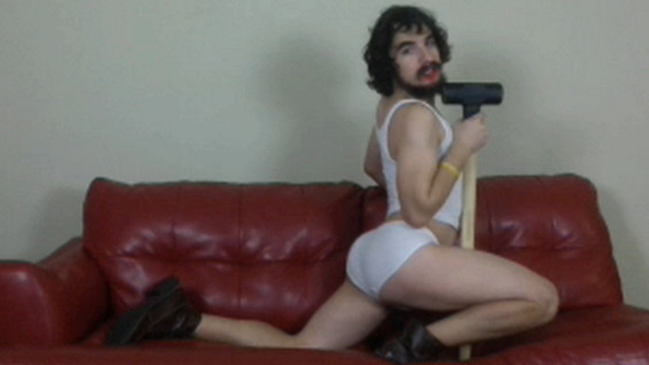 Il reprend Wrecking Ball de Miley Cyrus sur chatroulette