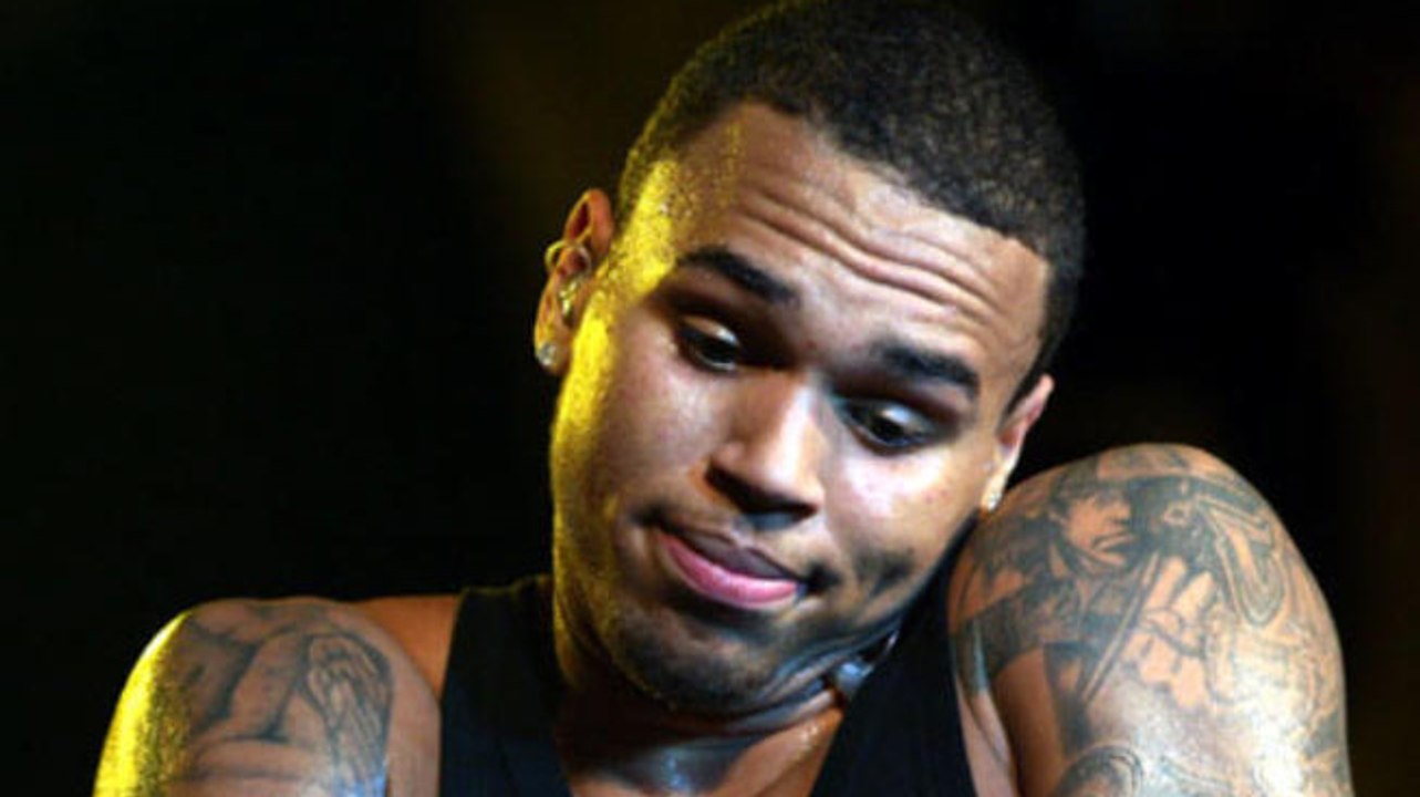 Clash : Chris Brown s'en prend (encore) à Rihanna