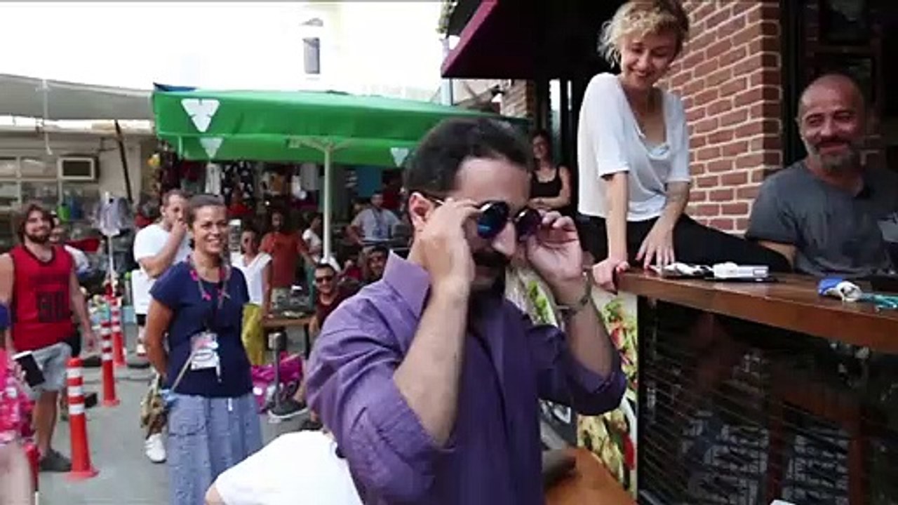 Cici Babam Video klip - Bahçede Nar Ağacı