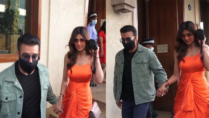 Shilpa Shetty का हाथ थामे Shamita की Birthday party से निकले Raj Kundr | FilmiBeat