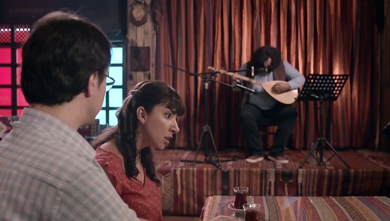 Cici Babam Klip - Bi Kere Öpeyim mi?