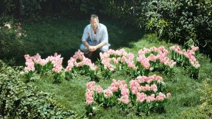 Cet homme va faire une merveilleuse surprise à sa femme. Vous n'allez pas en revenir