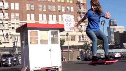 Des chanceux ont testé le premier skate volant du monde. Vous n'allez pas en croire vos yeux