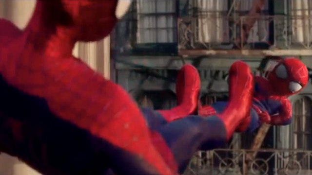 Les super héros sont de grands enfants. Cette vidéo hilarante va vous le prouver