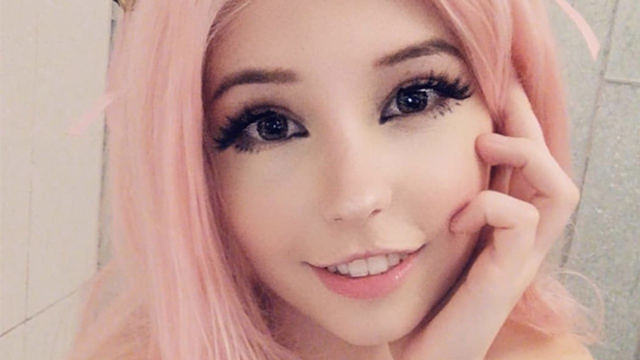 Cosplayerin verkauft anrüchiges produkt an jungs, doch hinweis warnt jetzt vor gebrauch