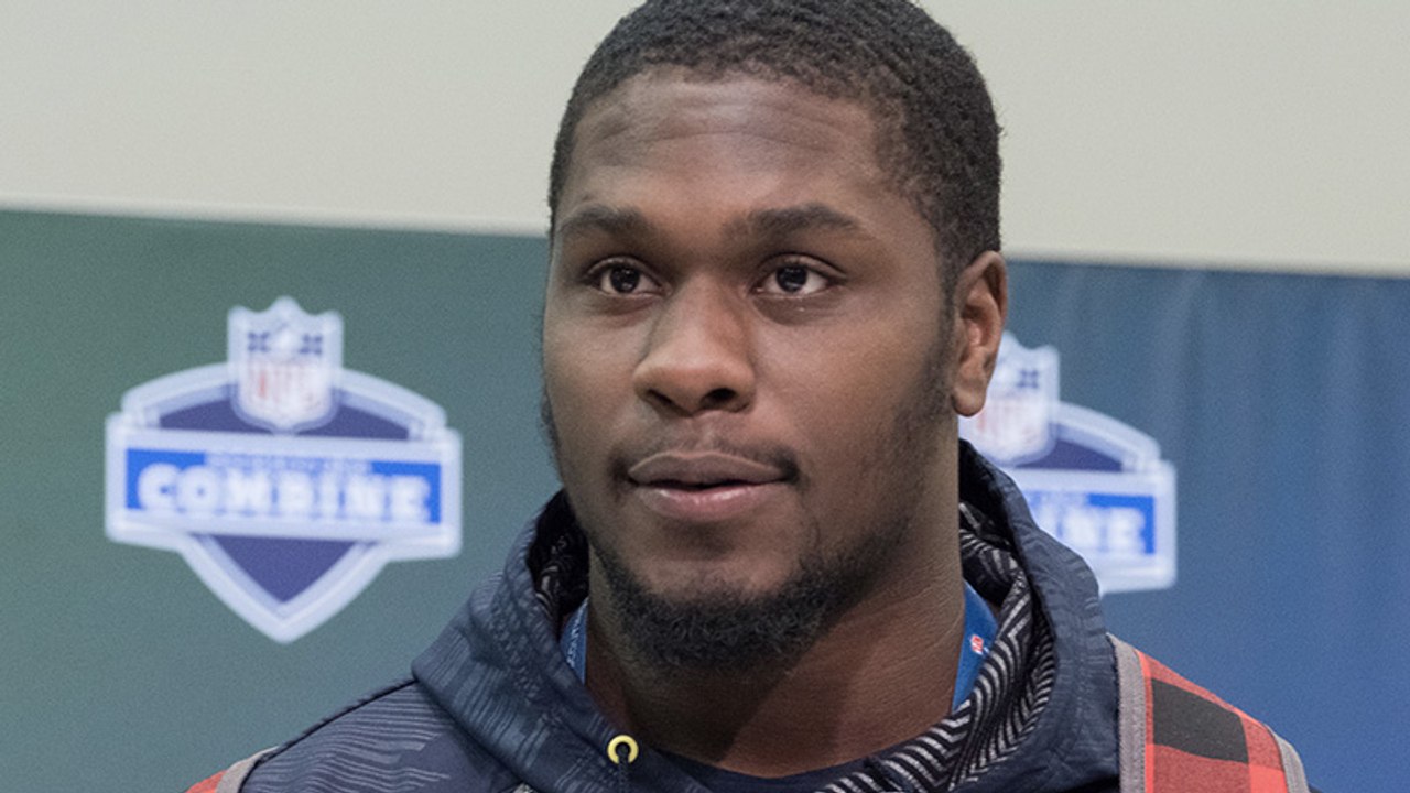 Spektakulärer Kampf: NLF-Spieler widersetzt sich polizeilicher Gewalt