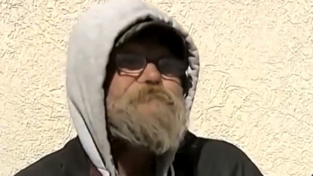 Ce SDF au grand coeur a gagné 50 000 dollars à la loterie. Vous ne devinerez jamais ce qu'il a fait de cet argent