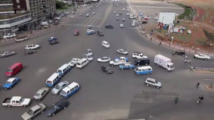 Ce carrefour est le plus dangereux du monde. Vous n'allez pas en revenir