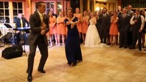 Cette mère et son fils ont partagé une danse lors du mariage de celui-ci. Mais les invités ne s'attendaient pas à ça