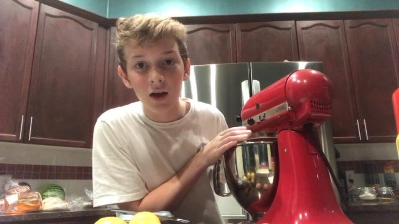 Heftiger Twitch-Unfall: Dieser 14-jährige Streamer befolgt blind, was Viewer von ihm verlangt