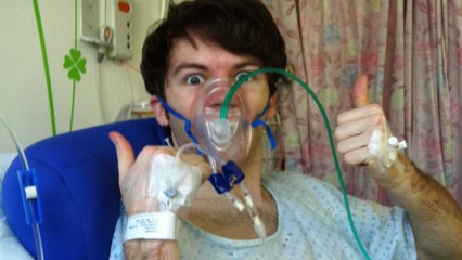 Atteint d'une maladie incurable, cet adolescent a fait une liste de ses rêves. Et il compte bien les réaliser