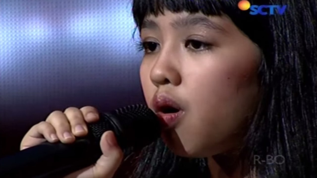 Cette petite fille de 10 ans possède une voix extraordinaire. Vous n'allez pas en revenir