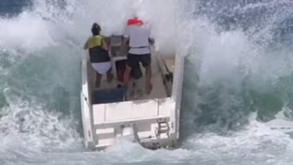 Ce bateau a affronté une vague. Mais rien ne s'est déroulé comme prévu