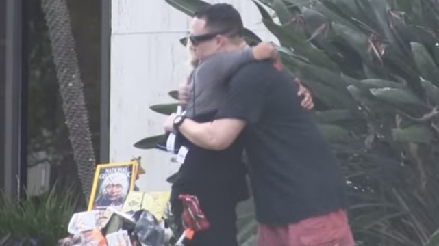 Cet homme a fait un geste hors du commun pour aider les sans-abris. Il leur a offert des chaussures